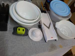 lot 9 image: Kitchen Products...