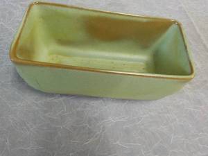 lot 17 image: Frankoma Dcor- 8 x 4 x 4...