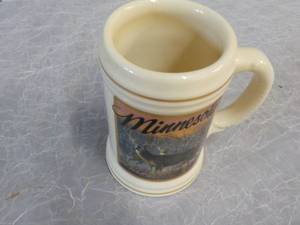 lot 33 image: Anneuser Busch Minnesota Mug #2537...