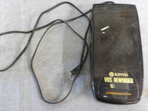 lot 43 image: Kinyo VHS Rewindler - untested...