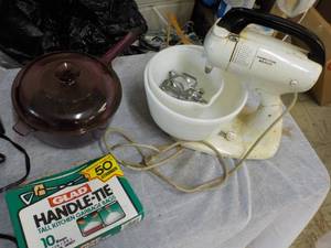 lot 51 image: Heater and Kitchen Wares Untested...