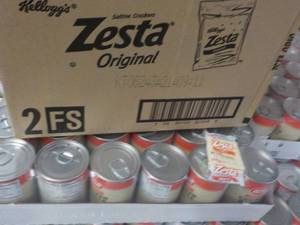 lot 159 image: 24 Pack IGA 10.5 oz Can Chicken Noo...