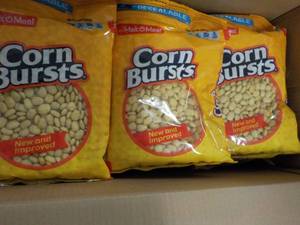 lot 212 image: 10 - 12 oz Bags Malt O Meal Corn Bu...