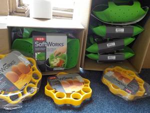 lot 228 image: 10 OXO Softworks New Silicone Kitch...