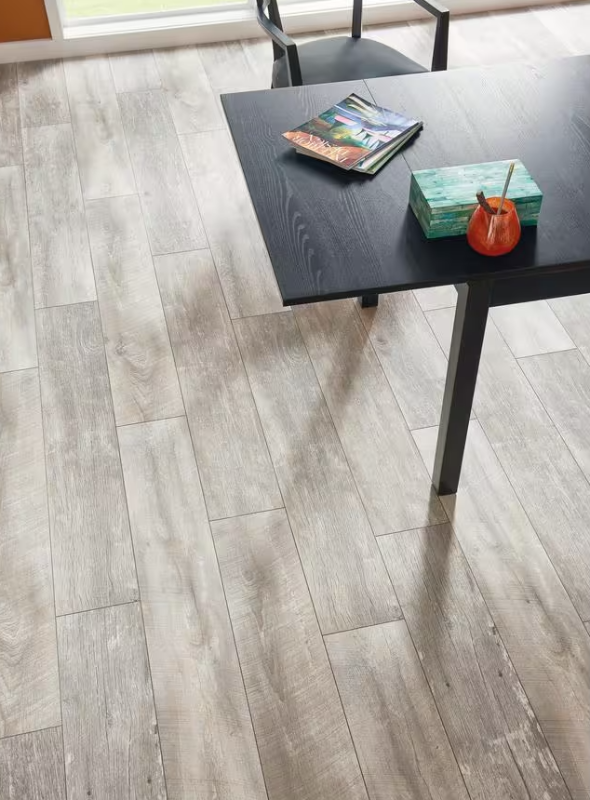 Krono Original Grizzly Weathered Oak 12 mm T x 8 in. W Waterproof Laminate Wood Flooring (15.9 sqft/case)