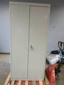 lot 218 image: Sandusky Classic Series Storage Cabinet with Adjustable Shelves in Dove Gray (36 in. W x 78 in. H x 24 in. D) (SCRATCH & DENT, LOCKED, MISSING KEYS)