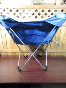 lot 29 image: True Living Butterfly Chair - Tie-Dye