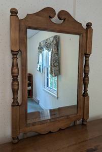 lot 95 image: Pennsylvania House Mirrored Dresser