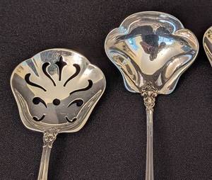 lot 25 image: Assorted Gorham Chantilly Sterling Silver Serving Utensils