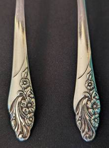 lot 69 image: Community Evening Star Silver Plated Flatware Set