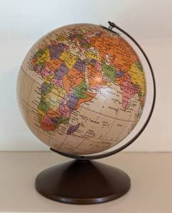 lot 85 image: The Revere 6 Replogle Globe