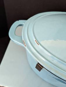 lot 130 image: Martha Stewart 7 QT Blue Enamel Cast Iron Dutch Oven