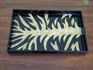 lot 22A image: Vintage Heritage Coffee Tray Table