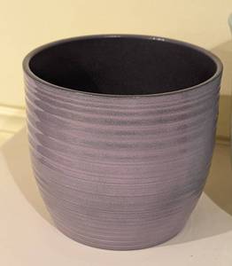 lot 202 image: Assorted Planters