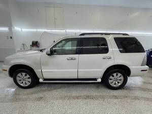 2006 Mercury Mountaineer Luxury - AWD