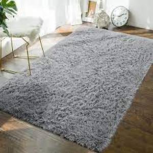 lot 102 image: Comfort Bay shag area rug-grey