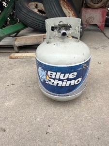 lot 47 image: EMPTY 20 lb Propane Tank