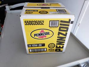 lot 77 image: 6 Quarts of 10w30 Pennzoil Oil