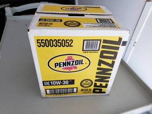 lot 84 image: 6 Quarts of 10w30 Pennzoil Oil