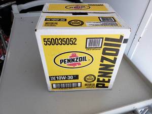 lot 87 image: 6 Quarts of 10w30 Pennzoil Oil