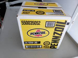 lot 88 image: 6 Quarts of 10w30 Pennzoil Oil