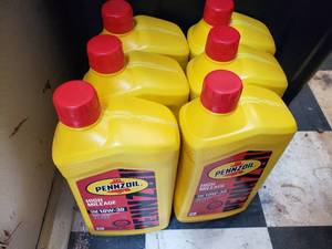 lot 111 image: 6 Quarts of High Mileage 10w30 Pennzoil Oil