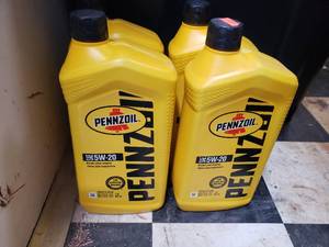 lot 117 image: 4 Quarts of 5w20 Pennzoil Oil
