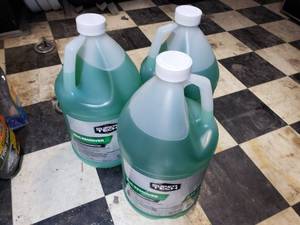 lot 121 image: 3 gallons of Super Tech Window Wash Fluid