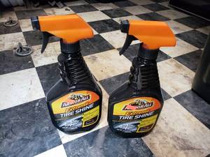lot 125 image: 2 Bottles of Armour All Tire Shine