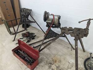 Entire set of Rigid Pipe Threader with stands and attachments