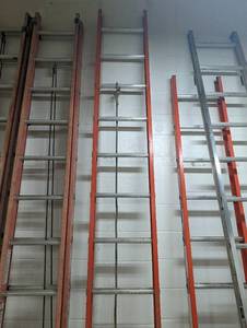 Fiber Glass Ladder - 12ft