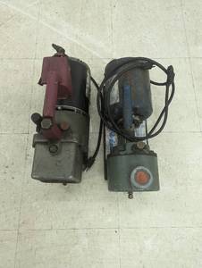 Set of 2 Vacuum Pumps
