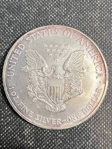 1998 AMERICAN SILVER EAGLE 1 TROY OZ .999 FINE SILVER