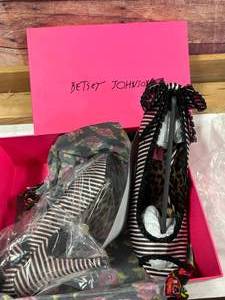 New Womens Betsey Johnson Shoes Size 10