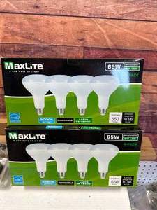 8 Pack of New Light Bulbs