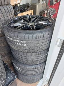 lot 38 image: Ultra Rims