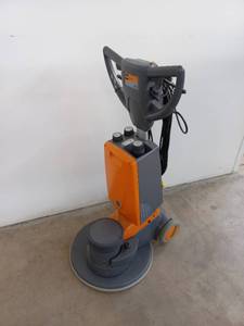 lot 202 image: Floor Buffer