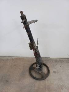 lot 206 image: Steering Column