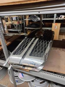 lot 113 image: Trailblazer Grills