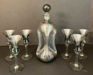lot 61 image: MCM Holmegaard KLUK KLUK Pinch Decanter & Aquavit Glasses - Denmark