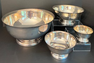 lot 64 image: Sheridan Silverplate Pedestal Paul Revere Bowls - 4