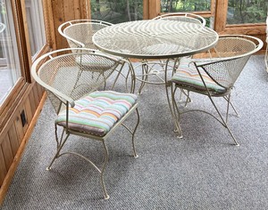 lot 5 image: Vintage Woodard Wrought Iron Patio Dining Set