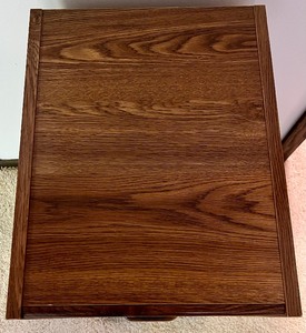 lot 91 image: 2 Drawer Wooden File Cabinet