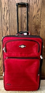 lot 96 image: Travel Luggage Lot