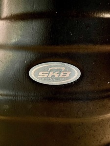 lot 86 image: SKB Hardcover Golf Carry - Travel Case