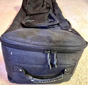 lot 84 image: Soft Sided Golf Bag