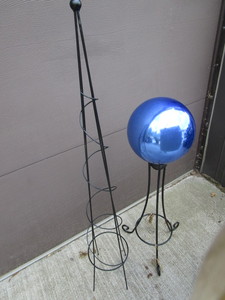 Garden Obelisk, Gazing Globe & Stand