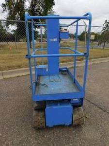 lot 8 image: Tadano Track Drive Man Lift