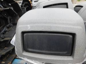 lot 18 image: 4 - Toter Commercial Trash Cans