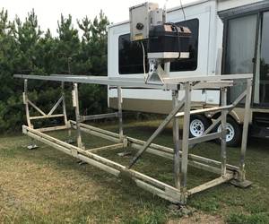 20 EZ-Roll APL 19 DC-Powered Pontoon Lift